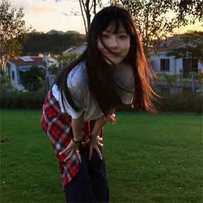 蔷薇少女在线观看海报